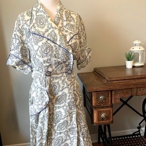 Vintage 1939 Housecoat